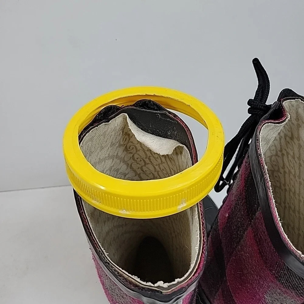 Chooka Rain Boots Womens Size 7 Plaid‎ Waterproof Tall Rubber Lace Up